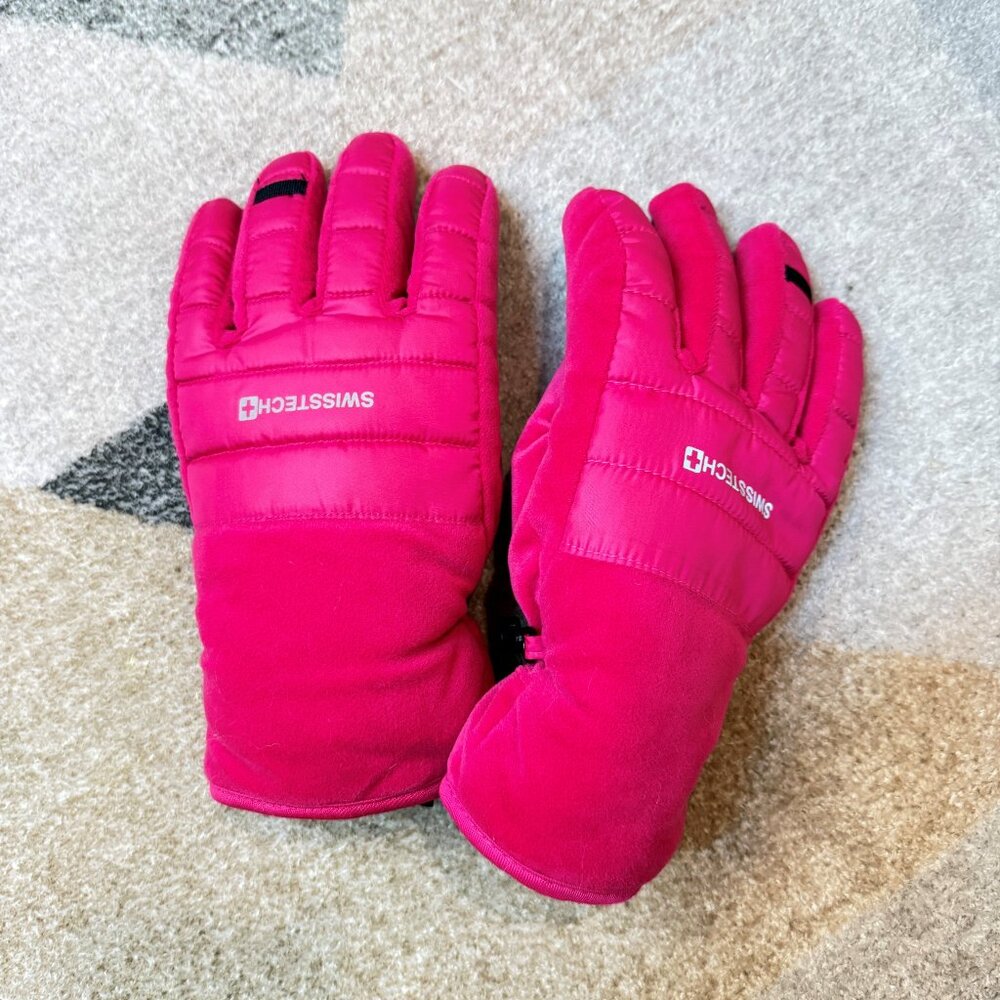NWOT Swiss Tech Ultra Warm Gloves
